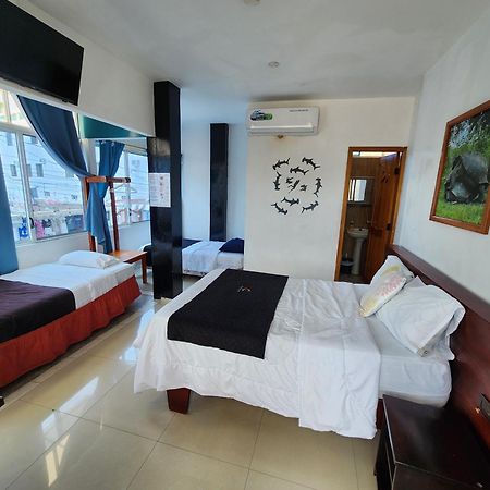 Costa Del Sol Hotel Puerto Ayora  Eksteriør billede
