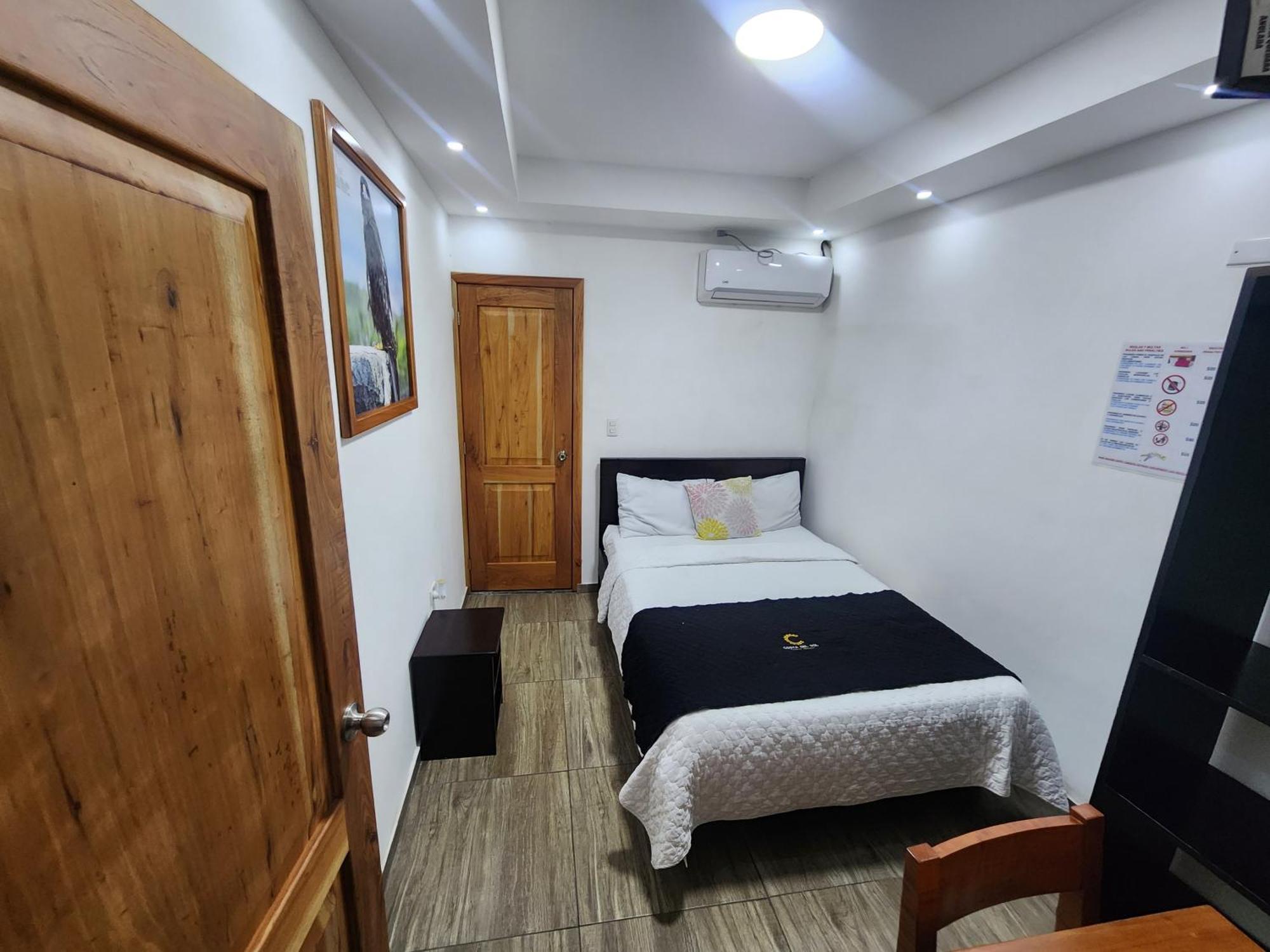 Costa Del Sol Hotel Puerto Ayora  Eksteriør billede