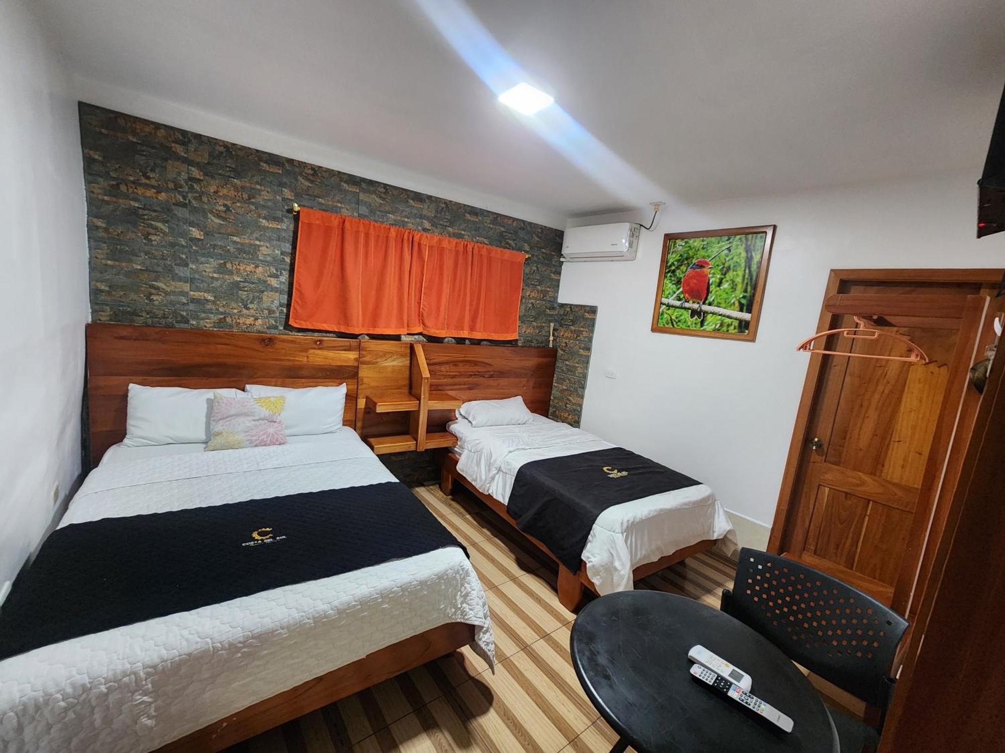 Costa Del Sol Hotel Puerto Ayora  Eksteriør billede