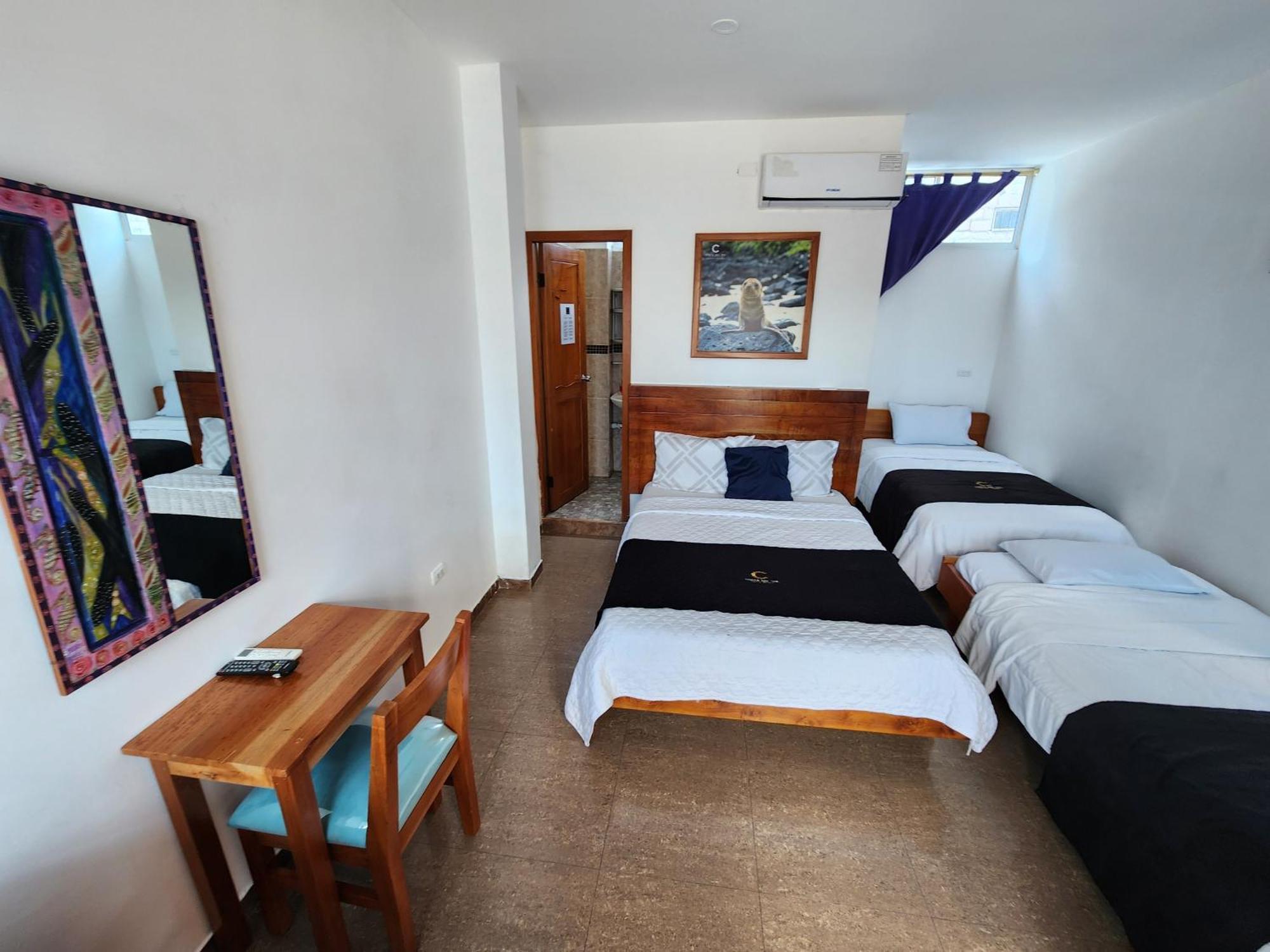 Costa Del Sol Hotel Puerto Ayora  Eksteriør billede