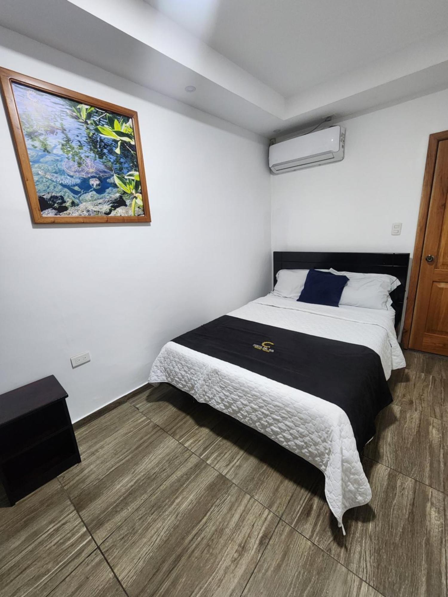 Costa Del Sol Hotel Puerto Ayora  Eksteriør billede